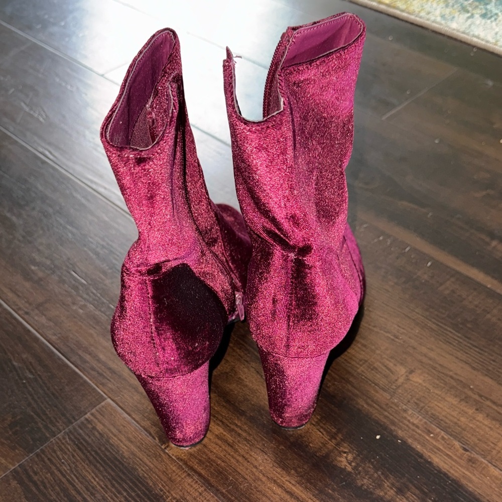 Velvet Ankle Boots in Rich Burgundy - Picture 3 of 4